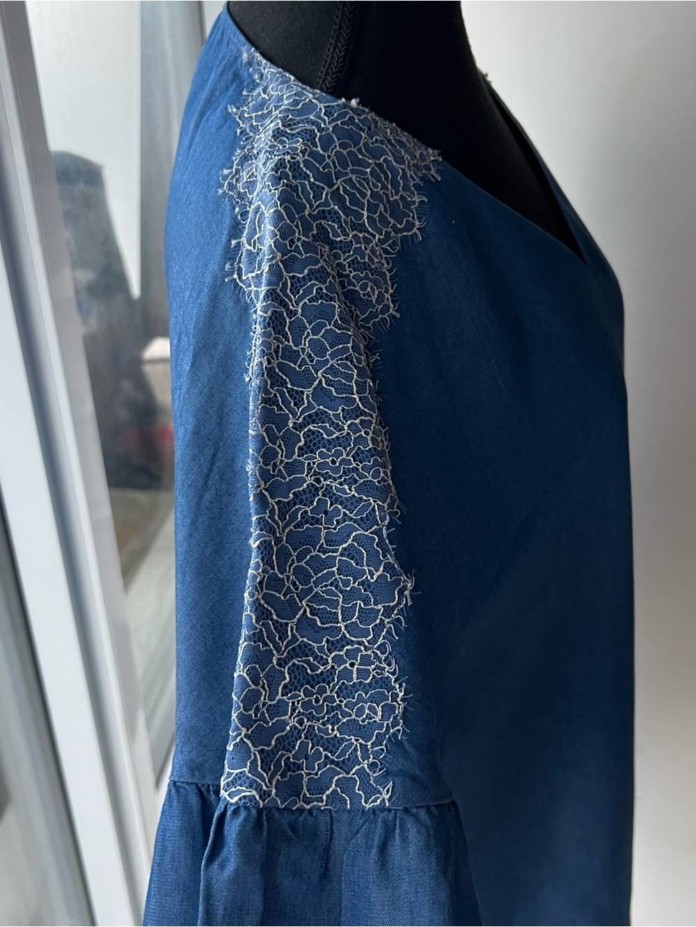 Very Elegant Women's Blue V-Neck Embroidered light denim Top- like New!